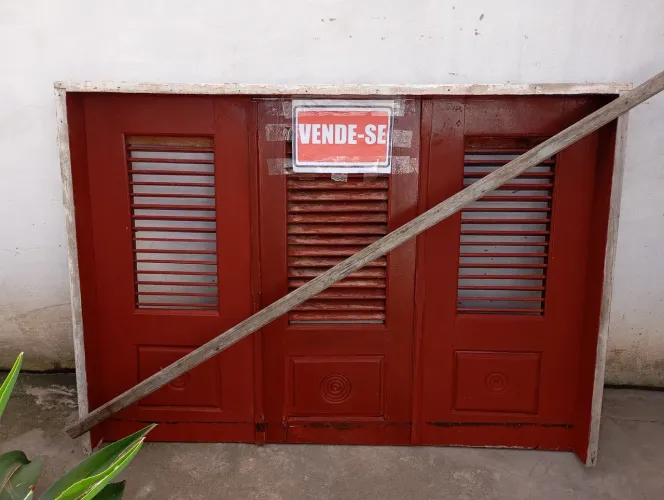 Janela de madeira para casa ou Reforma