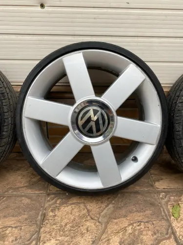 Rodas 17 VW pneus novos