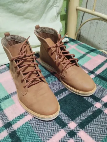 Bota  elegante e confortável 