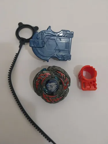 Beyblade L-Drago Destroy (Hasbro).