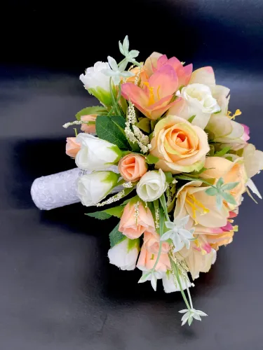 Buquê de flores para casamento civil