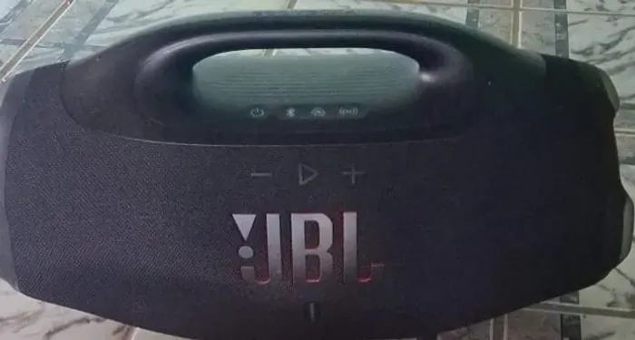 Bombox 4