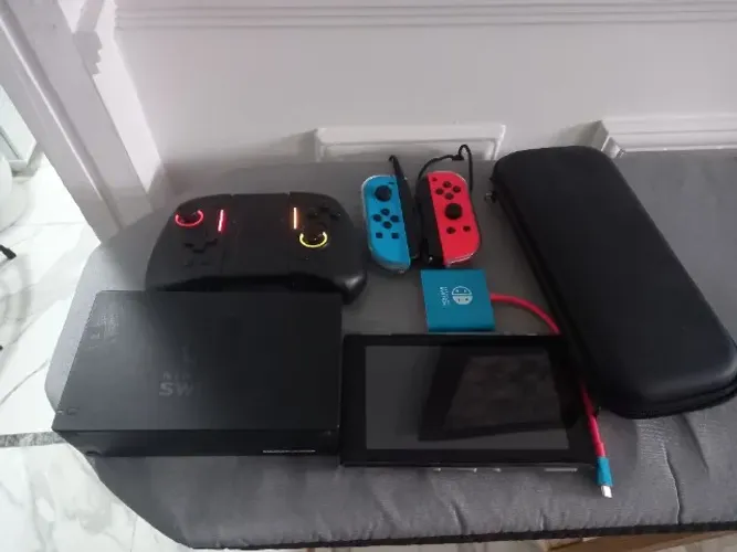 SWITCH MODELO V1 DESBLOQUEADO