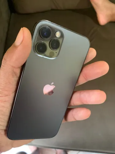 iPhone 12 Pro, funciona tudo, sem marcas de uso