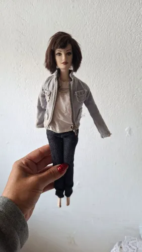 Boneca crespusculo da matel  entrego somente estação  suzano