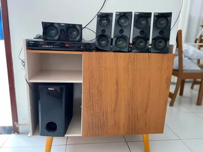 Som philco home theater