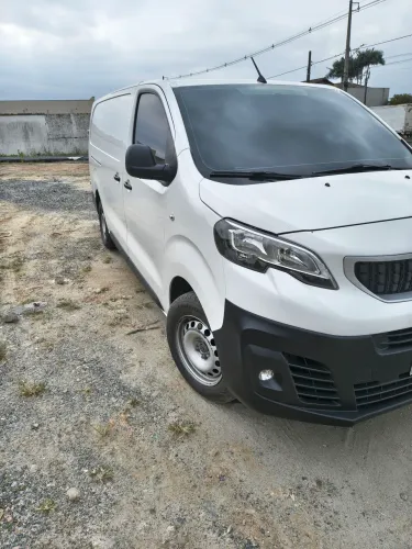 Peugeot Expert Cargo 1.5 Turbo Diesel 2023