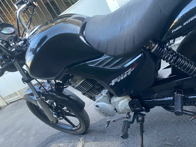 Vendo Fan 150 eis em ótimo estado