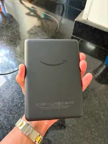 Kindle 10ª geração 8GB 6?