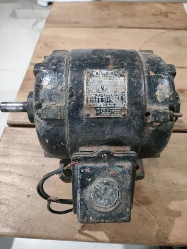 Motor trifásico 1CV baixa rotação