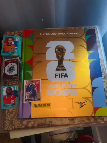 ALBUM DA COPA DOURADO + 378 figurinhas + repetida + mbappe bronze