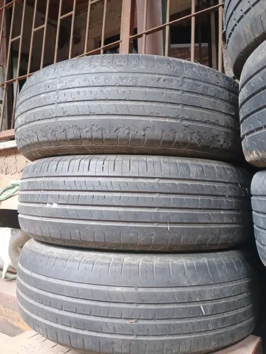 Pneus 215/65/16
