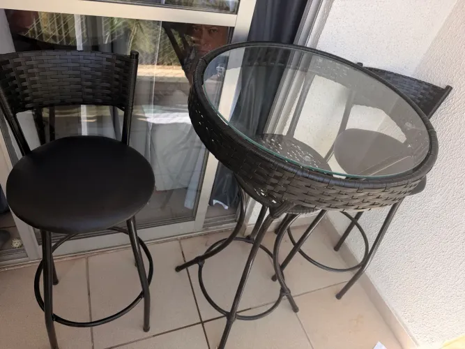 Bistrô e 2 banquetas