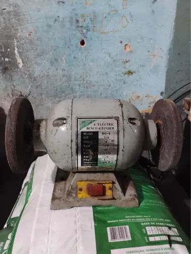 Esmeris - Motoesmeril LEE Tools 6" 3/4 HP Bivolt (220V) - Usado