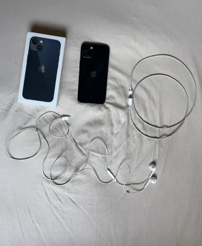 iPhone 13 128gb com cabo e fone originais