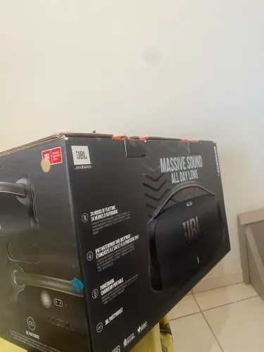 CAIXA jbl boombox 3, bem conservada