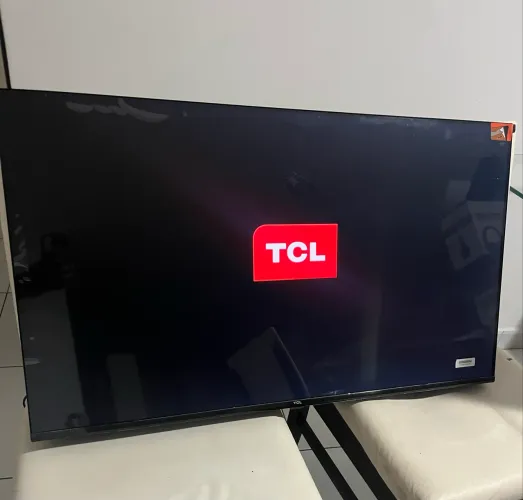 TV TCL SmarTV 40 polegadas LED FullHD Android estado de nova