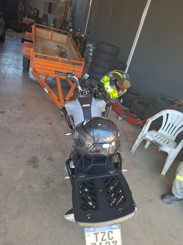 Titan 160