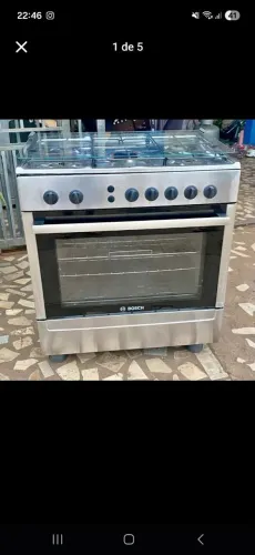 Vendo fogão funcionando perfeitamente Acendimento elétrico total Bocas e forno ok  