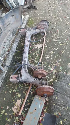 Eixo traseiro do Gol G2, G3, G4 ,G5 ou G6 e tenho outras peças disponíveis