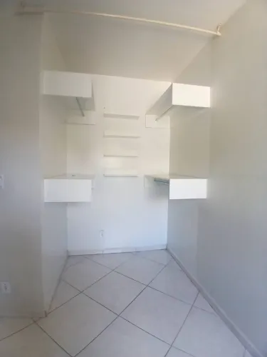 Aluga se casa com 2 quartos em guaramirim ilha da figueira