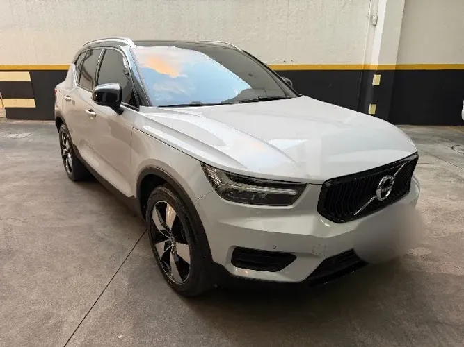 Volvo XC40 XC 40 T-4 Momentum 2.0 190cv FWD 2020