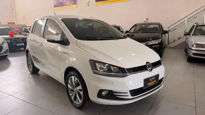 Volkswagen Fox 1.0 MI Total Flex 8V 3P 2016