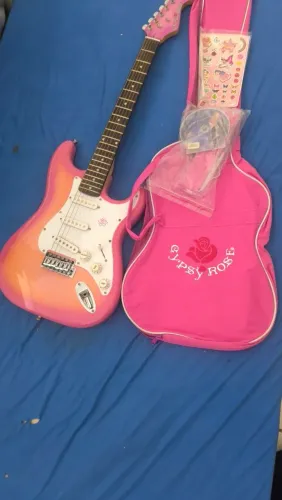 GUITARRA GYPSY ROSE