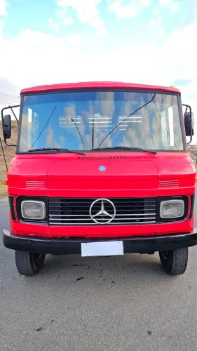 Caminhão 608 