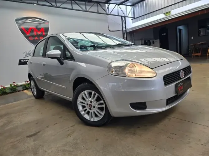 Fiat Punto Attractive 1.4 Fire Flex 8V 5P 2011