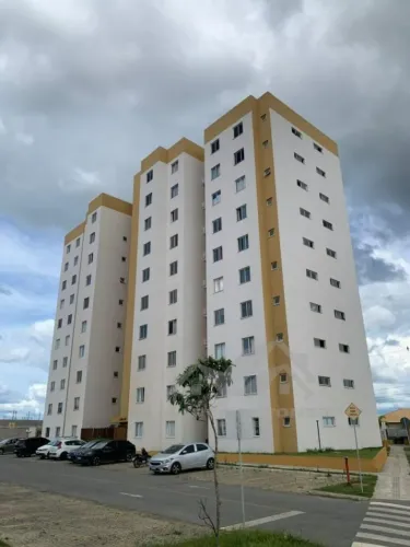 Apartamento 2/4 com suíte no Bairro Candeias - Vitória da Conquista - BA