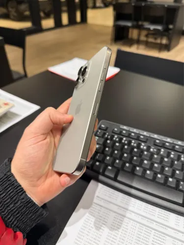 iPhone 16 Pro Maxx 512gb Aceito Troca e leia a descrição 