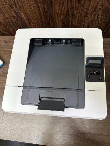 Impressora laser jet pro M402n