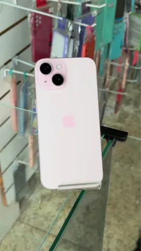 iPhone 15