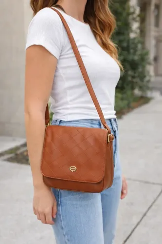 Bolsa Transversal Feminina Caramelo Média Alça Regulável