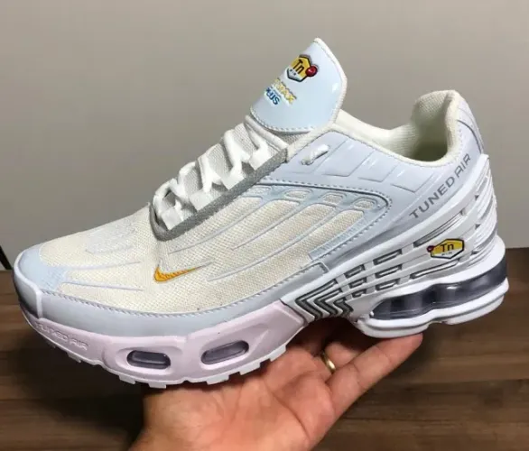 NIKE TN PLUS