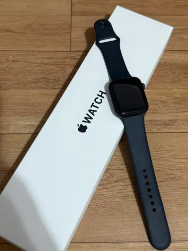 Apple Watch SE 44mm space gray