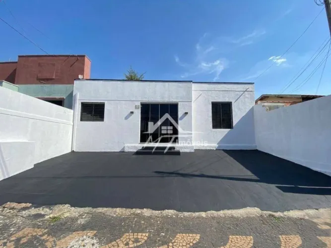 Casa com 3 dormitórios, 200 m² - venda por R$ 590.000 ou aluguel por R$ 3.000/mês - Centro
