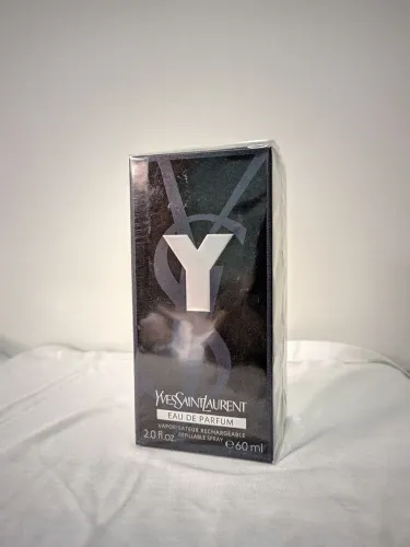 Perfume Yves Saint Laurent Y Eau de Parfum 60mL