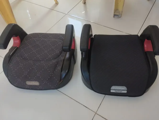 Vende se dois acentos de elevação