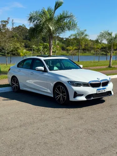 BMW 320I A 2.0 TB M Sport Activeflex 16V 4P 2022