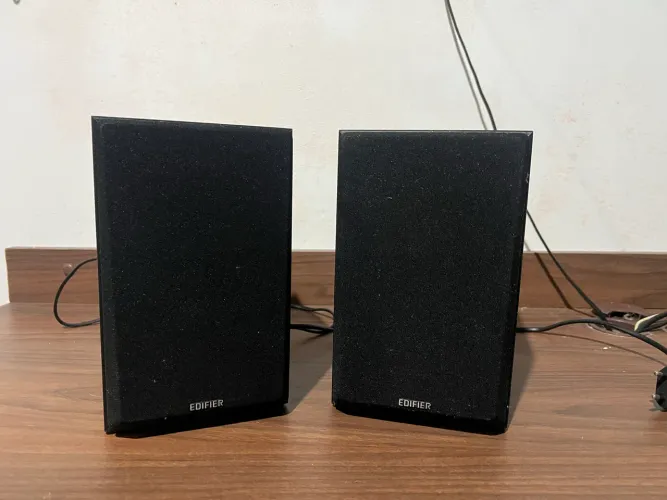 Caixa de som Edifier R1100