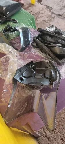 Vendo acessórios da Bajaj dominar 400 