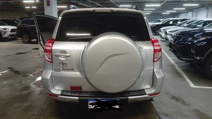 Toyota RAV4 2.4 4X2 16V 170cv Aut. 2011