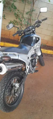 VENDE-SE NX FALCON 400 CINZA 2002