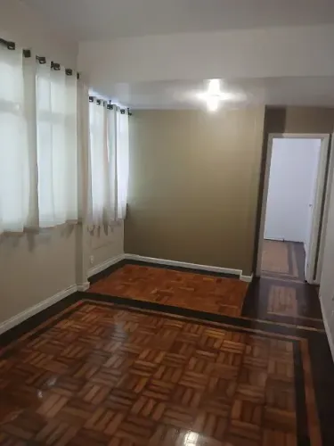 Cosme Velho junto ao Bondinho do Corcovado-Rua  Filinto de Almeida n°  57 apto.102-Cosme V