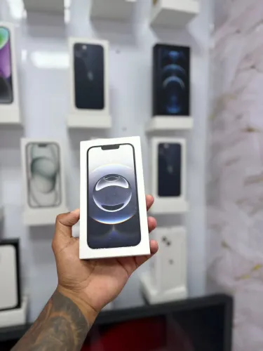 IPHONE 16E LACRADO 128 GIGAS