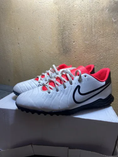 chuteira nike society
