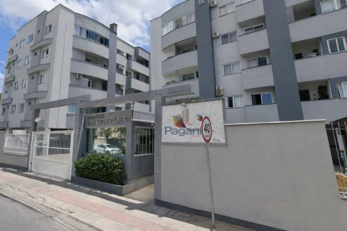 Apartamento com 2 dormitórios para alugar, 59 m² por R$ 1.900/mês- São Sebastião - Palhoça