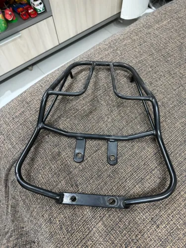 Suporte para baú da Fan 150